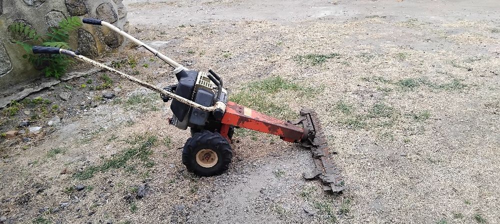 Палцова косачка Holder