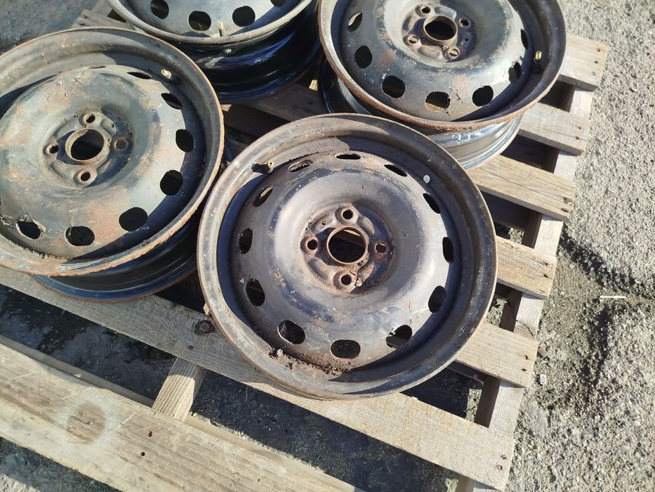 15 цола 4 х 100 мм Опел Агила/ Сузуки Сплаш - 5,5 инча / ЕТ 50