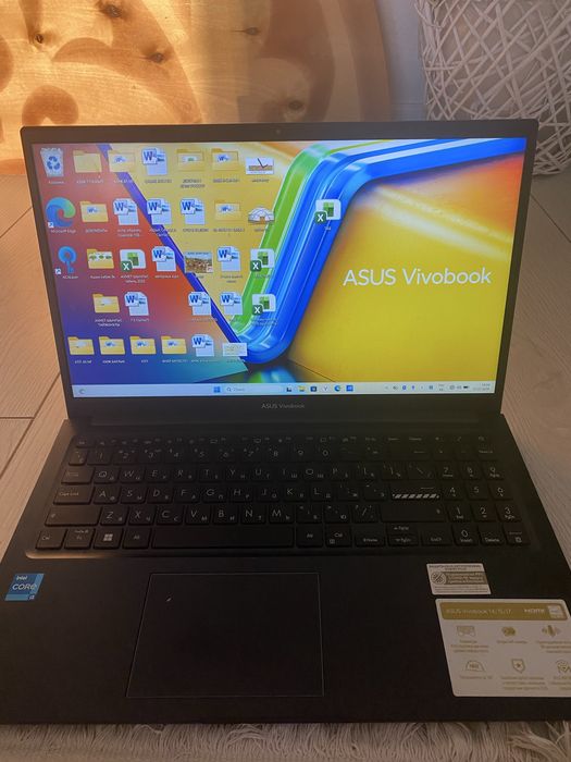 Ноутбук Asus продам срочный торг