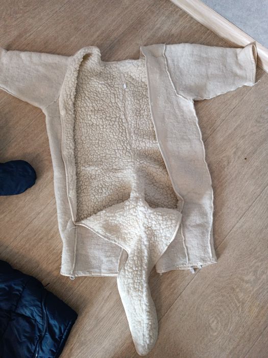 Продам детский комбинезон зимний