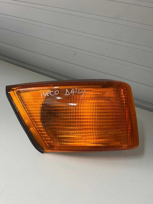 Semnalizare dreapta spate Iveco Daily 1999 2006