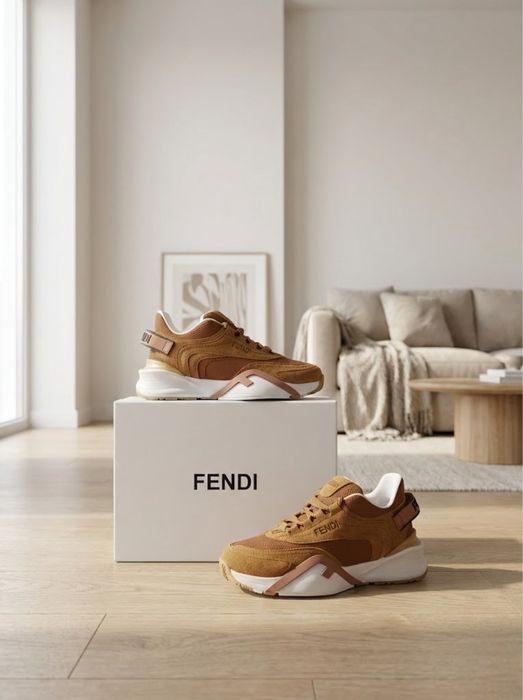 F  E N D I Flow Low Top Maro