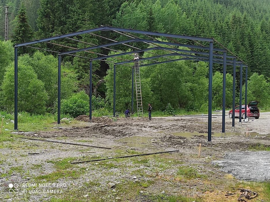 Vand hale metalice și structuri