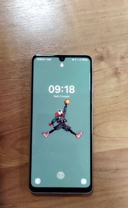 Samsung A33 5G 6/128GB Sotiladi