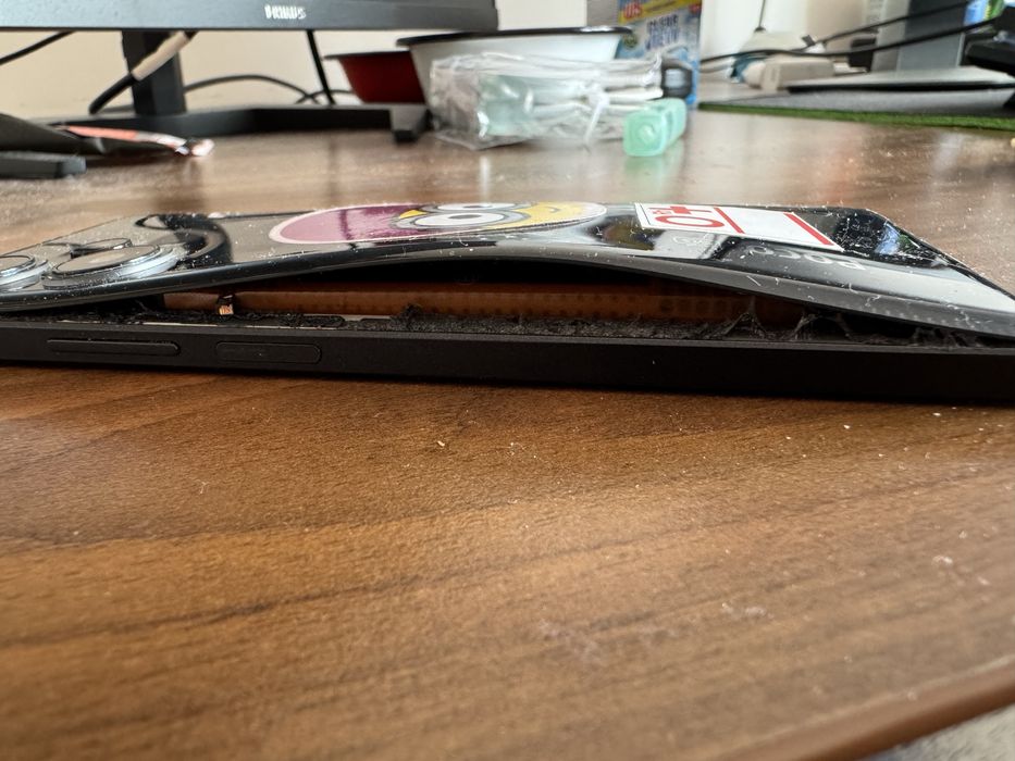 Vand Poco F5 5G DualSim 12GB RAM 256 GB stocare defect