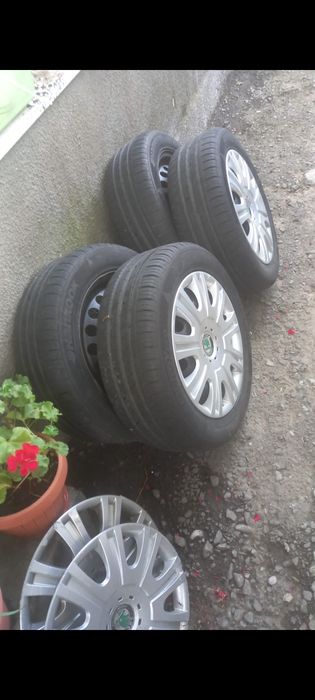 Roții skoda octavia 195.55.r15. Cu capace