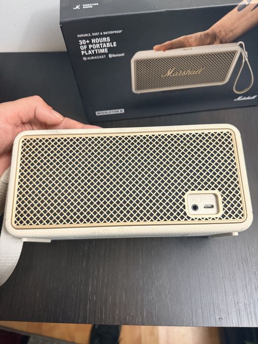 Marshall Middleton 2 cream