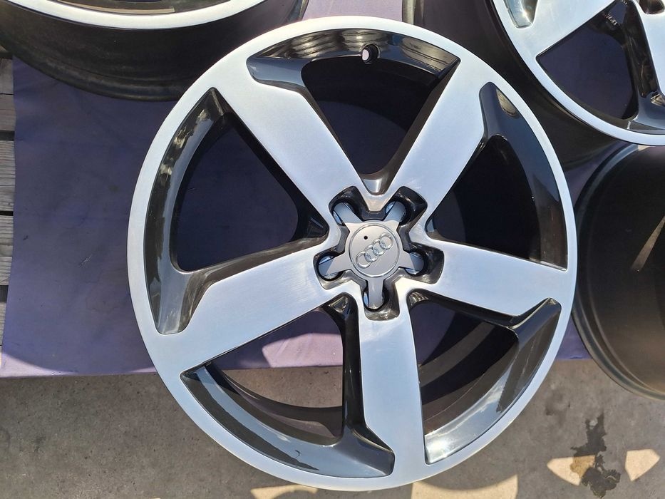 Jante Audi Q5 8.0x19 et 39 5x112 originale