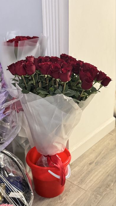 51 роза, свежий букет