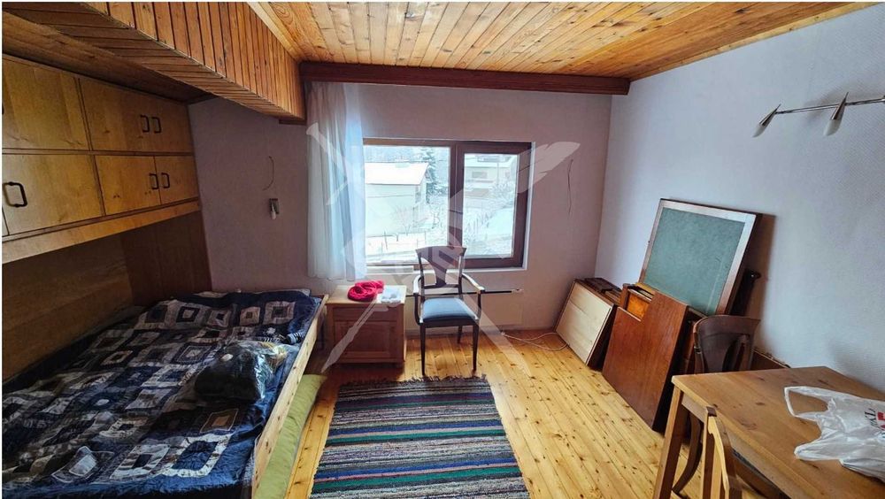 Продава се Къща в София, в.з. Киноцентъра - 147 кв.м за 3123 €/кв.м - Снимка #1