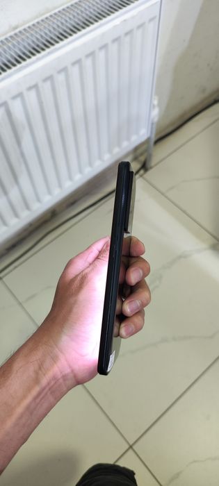 Poco F5 pro.   16+8/512gb