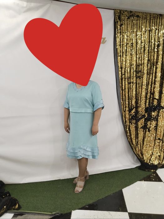 Продается костюмы платье очень красивый