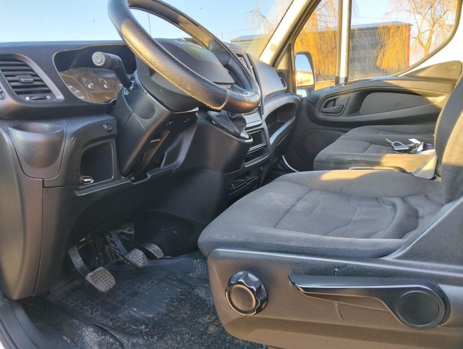 Iveco Daily 35c15/ 3.0 / 150Cp /Basculabil 3.5Tone /B /3 PARTI / An 20