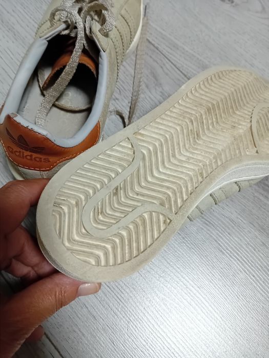 Маратонки Adidas