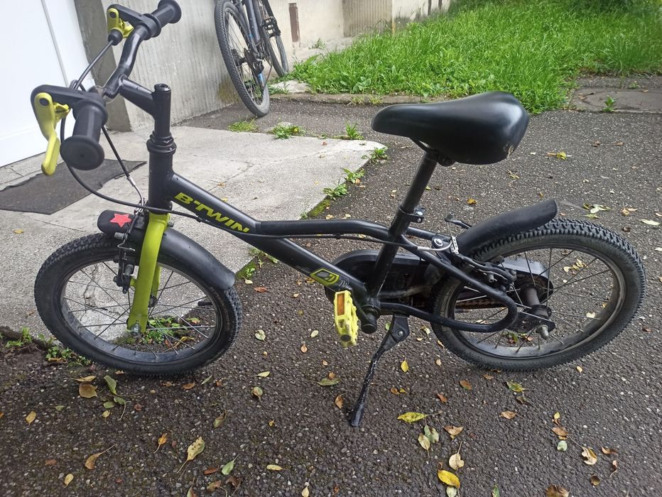 Bicicleta btwin aluminiu  16inch 4-7 ani