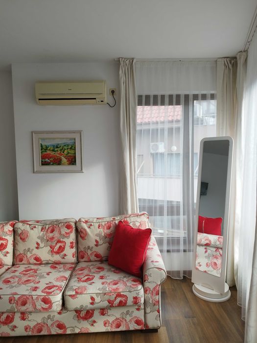 Едностаен апартамент под наем в Несебър