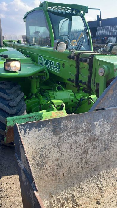 Vand Incarcator frontal MERLO P40.14Plus