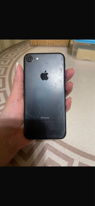 Продам айфон 8, 64 Гб, б/у.