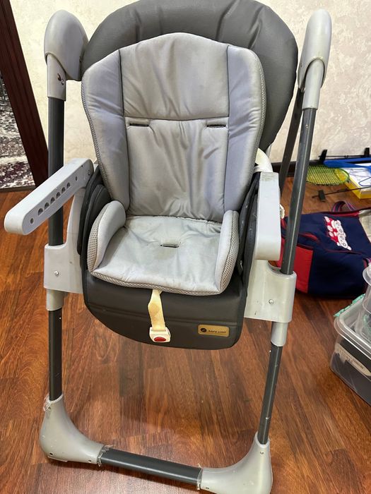 Детский стульчик для кормления