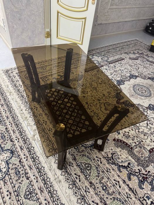 Zamonaviy shisha stol (mehmonxona yoki ofis uchun)