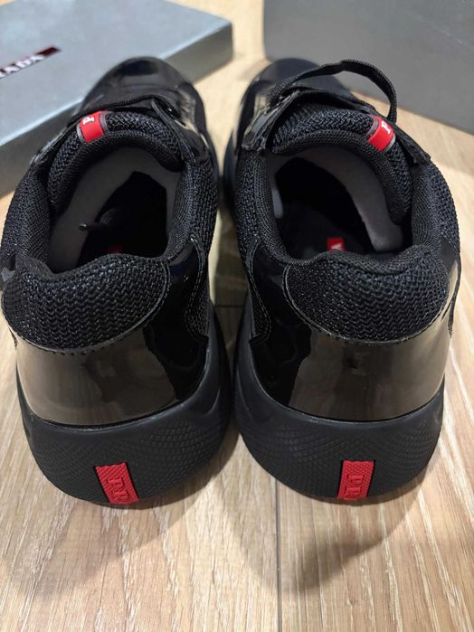 Prada Linea Rossa обувки