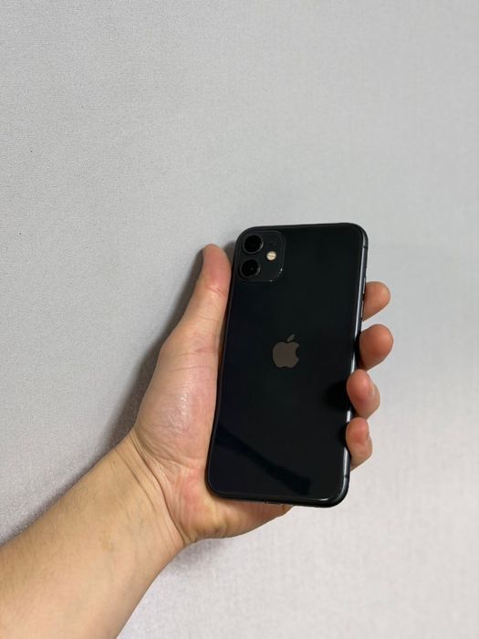 Продам Айфон 11  128 гб
