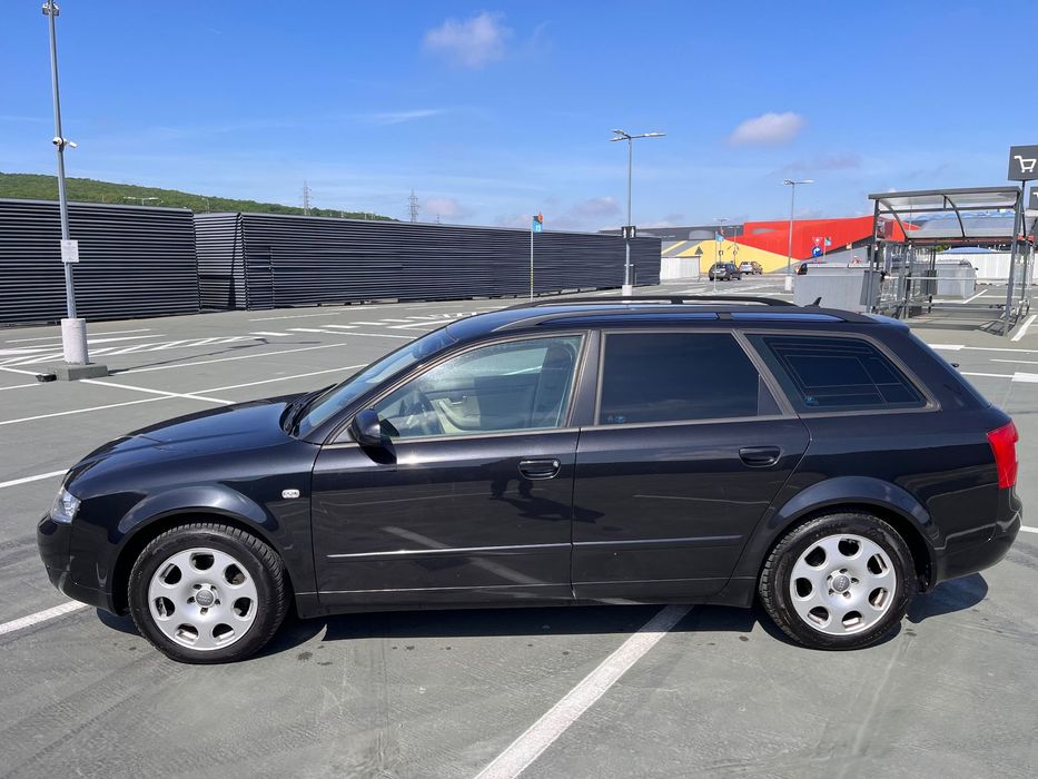 Audi A4 Vând Audi A4 B6 Avant,an de fabricație 2004,cu motor1.8 Turbo