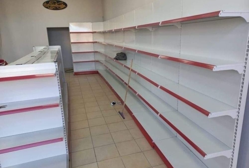 Rafturi pentru market