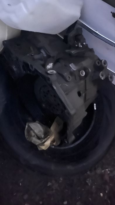 Запчас вектра с 2003