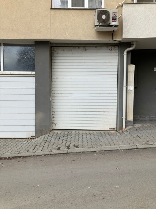 Давам гараж под наем