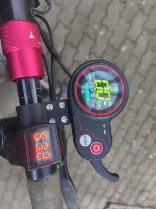 Trotinete Kukirin și NIU