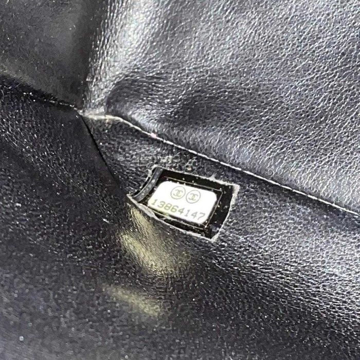 Geantă Chanel din Piele Neagră, Poseta Chanel din Piele Granulată