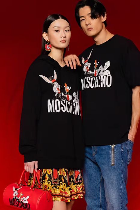 MOSCHINO
Bugs bunny hoodie