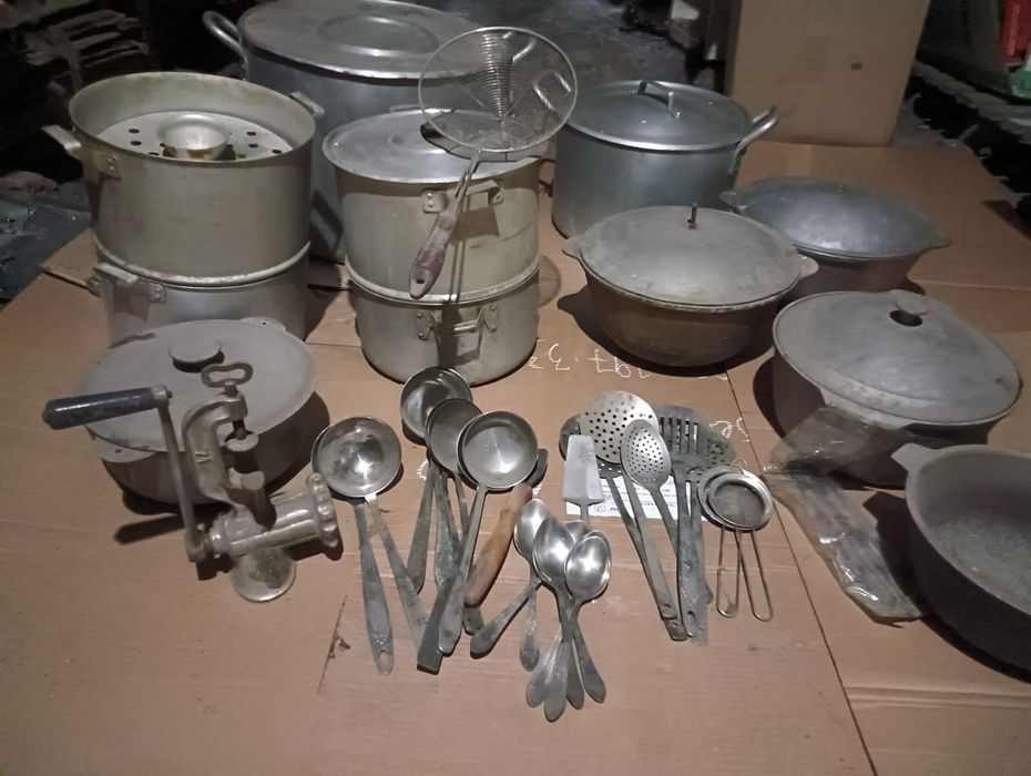 Продам посуду б/у в хорошем состоянии