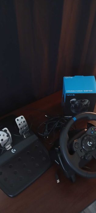 Volan Logitech G923 XBOX TRUEFORCE + Schimbator Logitech