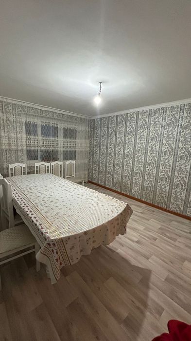 Стол стульясымен сатылады