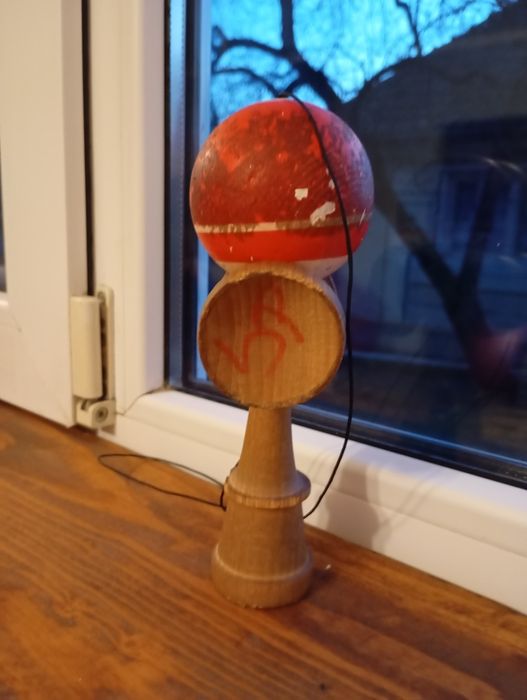 Kendama cu Ken sweets starter și bila antiskid c-circle