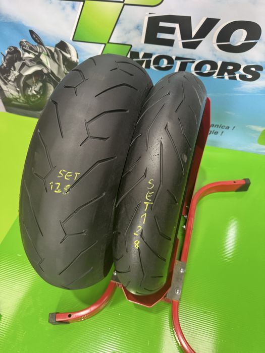 Set Anvelope Moto 120 70 17 si 180 55 17 Pirelli Diablo Rosso2 Set128