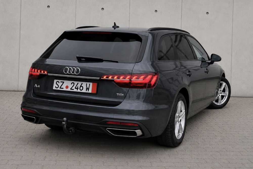 Audi A4 Avant 2021-Noul Model-Matrix-Dinamic-Virtual-Panoramic-Piele-Navi~Ambientale