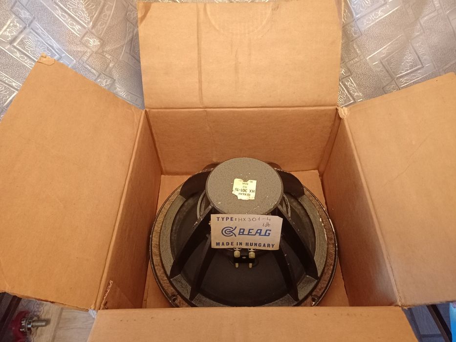 Продам студийные большие динамики