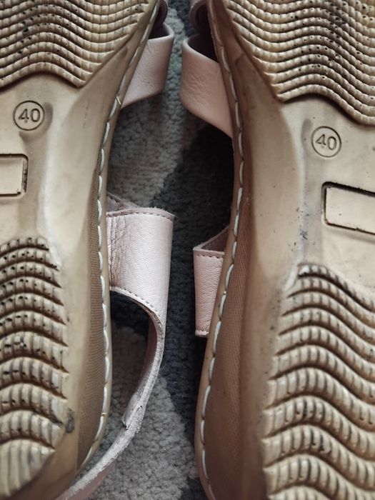 Sandale piele culoare roz pal