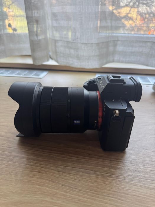 Sonny a 7 iii + obiectiv zeiss 24-70 f4