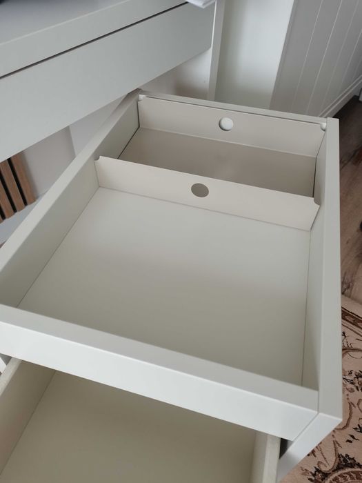 Vand comoda birou cu rotile