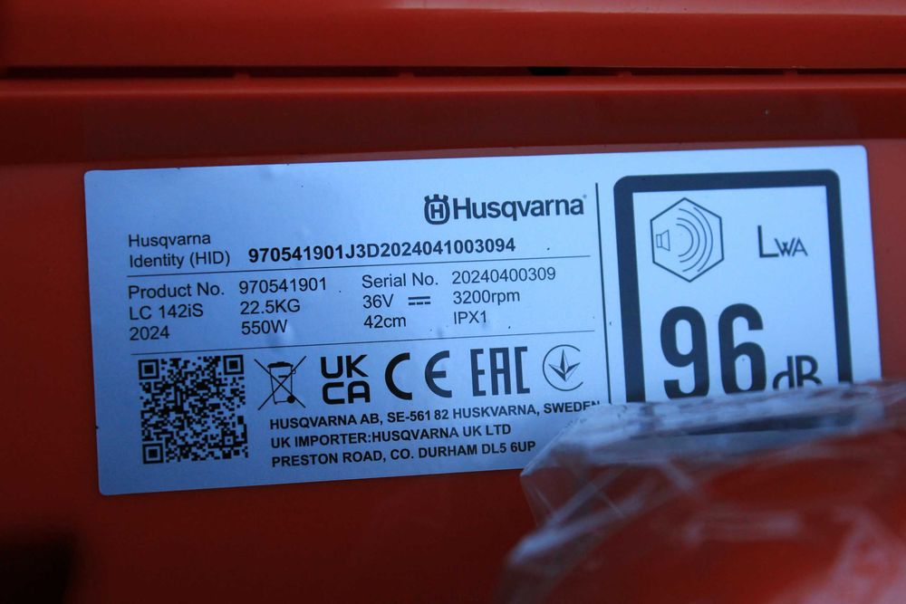 Masini cositoare de tuns iarba gazon Husquvarna,Greenworks,Stiga electrice pe acumulator