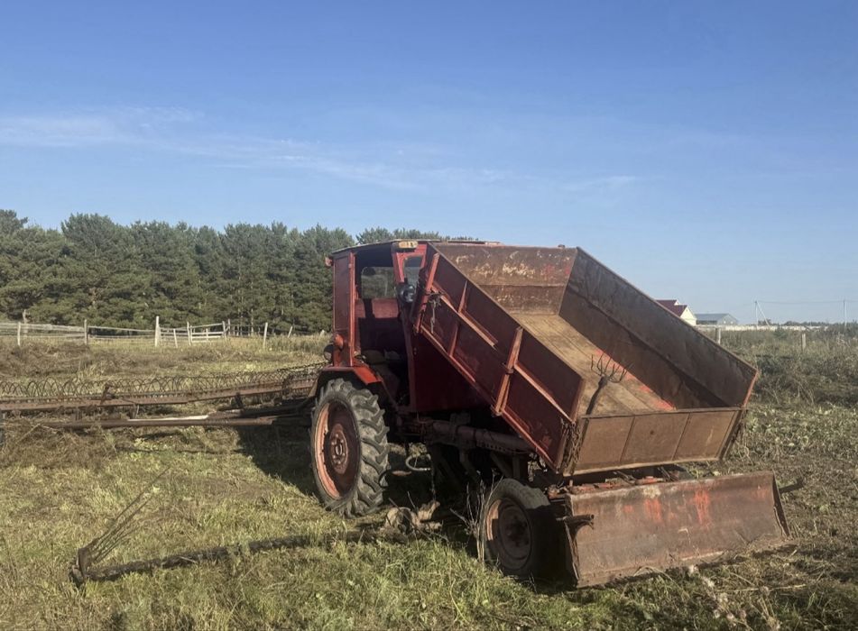 Продам  срочно Трактор+тырнауыш+ косилка+ сырғыш