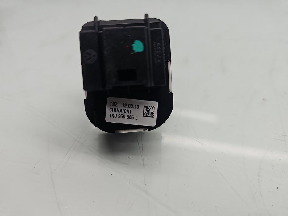 Buton reglaj oglinzi Volkswagen Passat B7 (362) [Fabr 2010-2014] 1K095