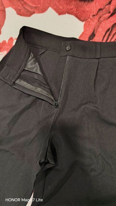 Pantalon negru elegant