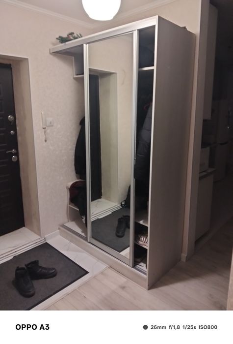 Прдаем шкаф для прихожий