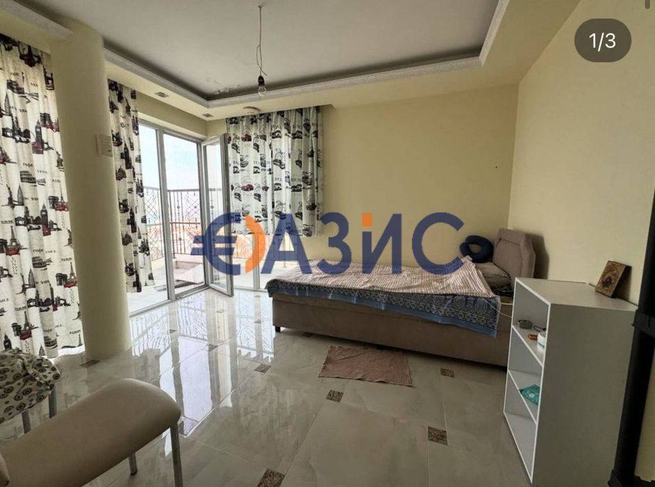 Продава се Четиристаен апартамент в Свети Влас - 180 кв.м за 737 €/кв.м - Снимка #1