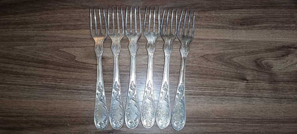 Редкие вилки для рыбы 6 шт, Посеребренный мельхиор СССР. Есть 3 набора